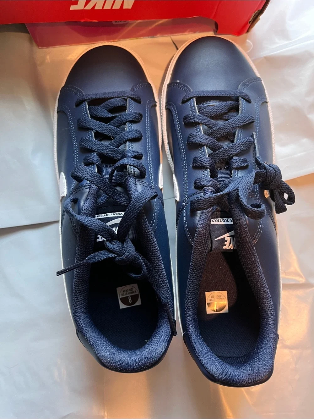 Nike Men’s Navy & White Low-Top Sneakers